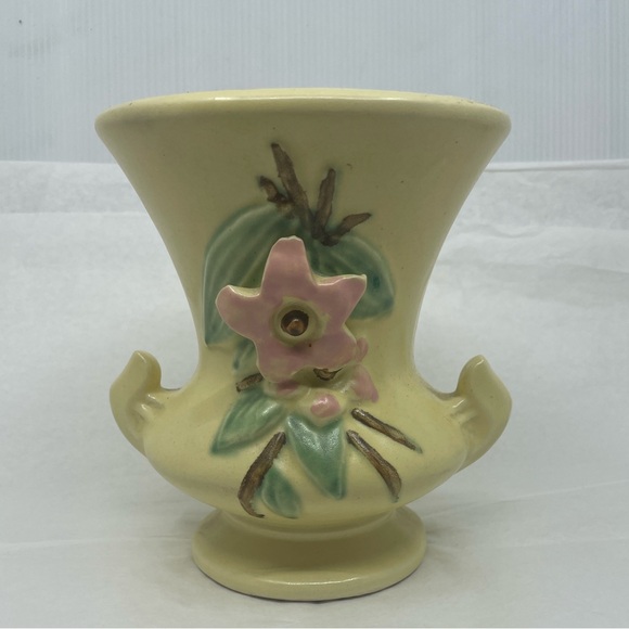 Mccoy Other - McCOY 1946 URN VASE FROM “BLOSSOMTIME” LINE